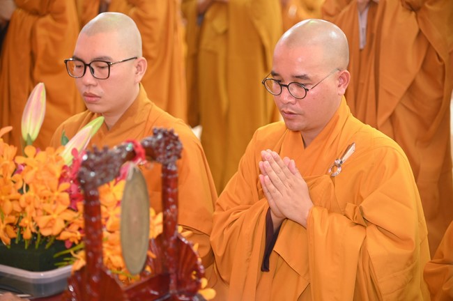 Holding Pravaranà Ceremony of the Director Board (DB) of Hoc Mon district's Vietnam Buddhist Sangha (VBS)